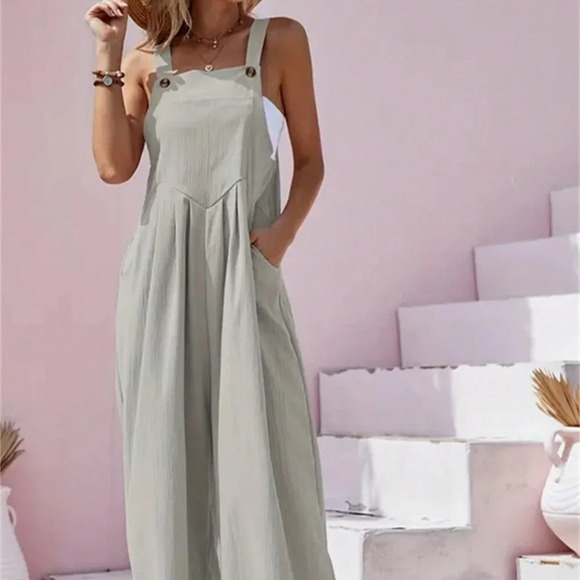 Grey Casual Women's Loose Jumpsuit With Buttons And Pockets - Picture 1 of 3